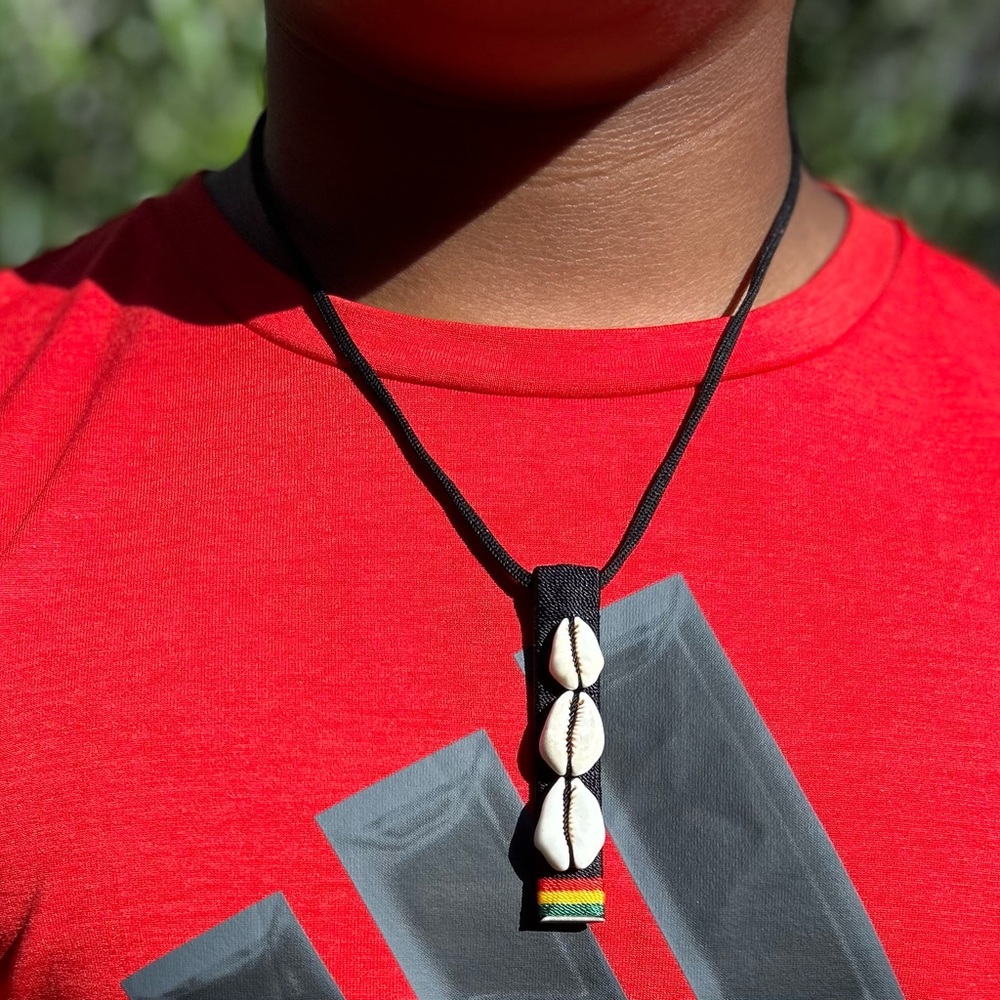 NW 💯 handmade adjustable necklace made in Benin
